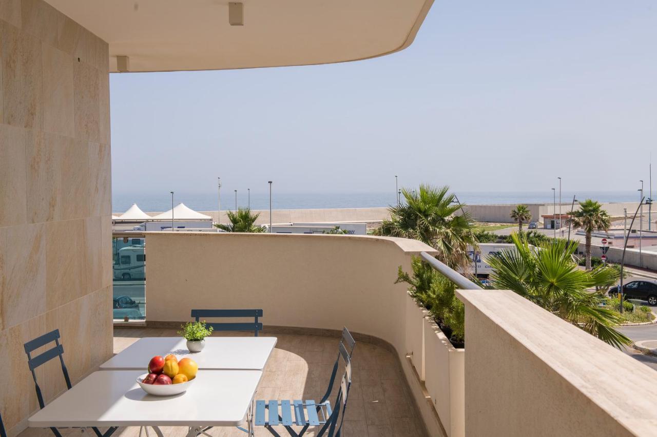 Casa Tiziana - Apulianstay Group Монополи Екстериор снимка