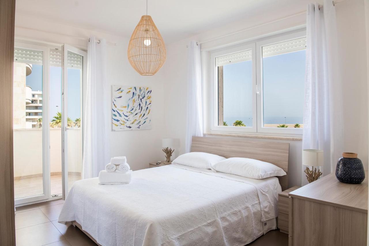 Casa Tiziana - Apulianstay Group Монополи Екстериор снимка